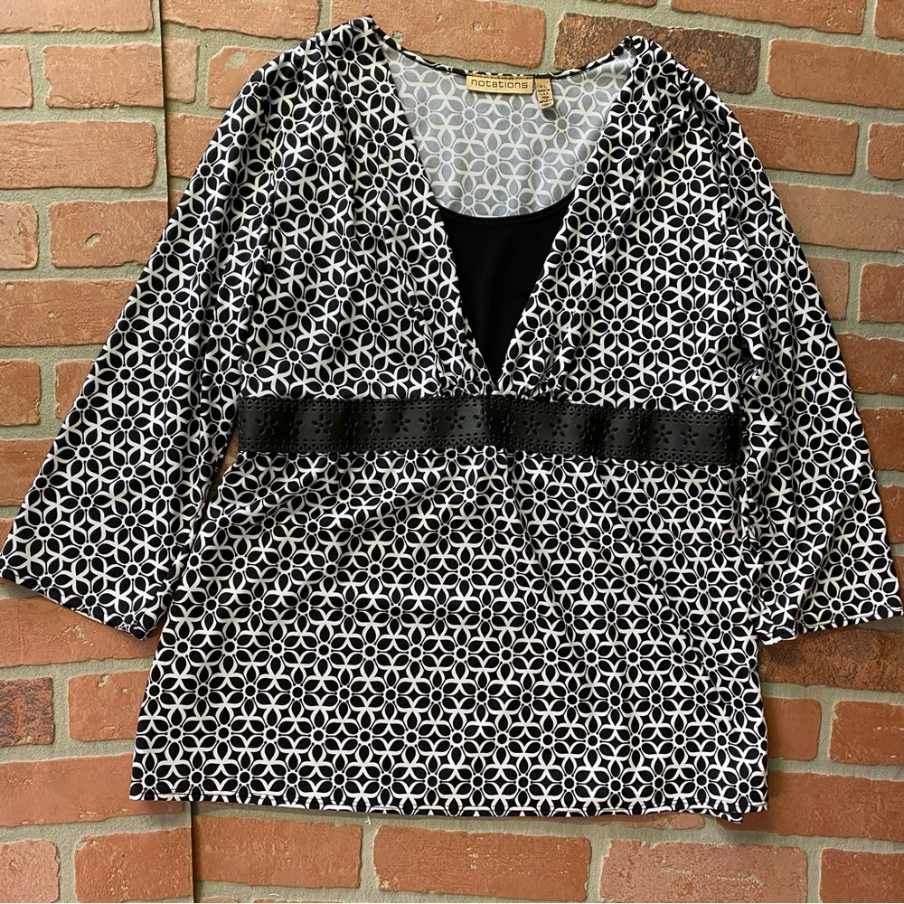 Notations Womens Size XL Black & White Blouse 3/4 Sleeve.